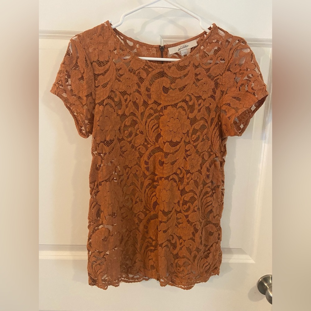 Small Loft Lace shirt